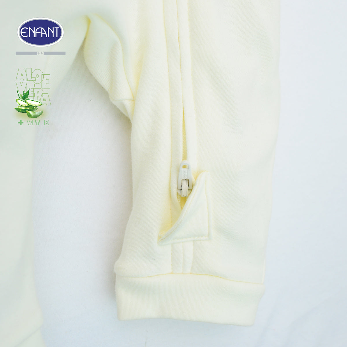ENFANT ชุดหมีเด็กแขนยาว ขายาว มีฮู้ด ซิปหน้า Aloe Vera + Vitamin E รุ่น  สีครีม  EB8JQ9